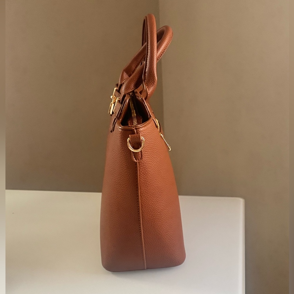 Ello Amira Leather Top-Handle vegan leather Tote with crossbody strap. - Picture 3 of 10